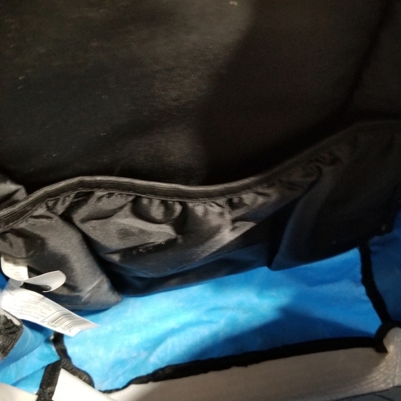 Me to We backpack from recycled plastic bottles - Picture 6 of 6